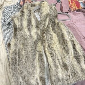 Fur vest
